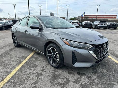 Used 2024 Nissan Sentra SV image 8