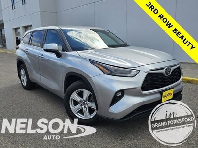 Used 2024 Toyota Highlander LE