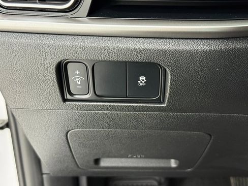 Used 2024 Kia Sorento S image 10