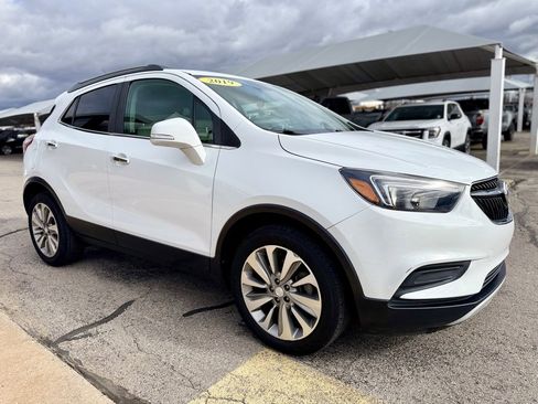 Used 2019 Buick Encore Preferred image 3