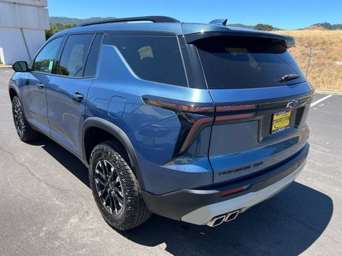 Used 2025 Chevrolet Traverse Z71 AWD/4WD image 8