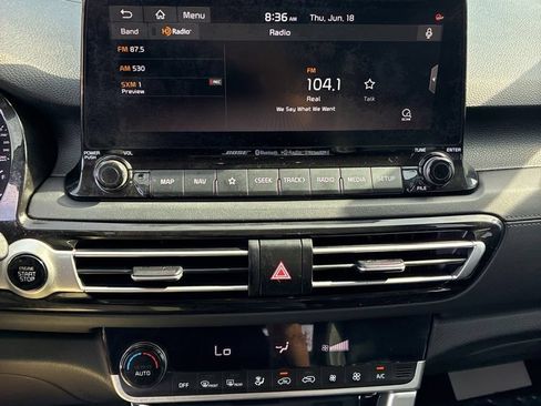 Used 2021 Kia Seltos SX w/ SX Sunroof Package AWD/4WD image 15