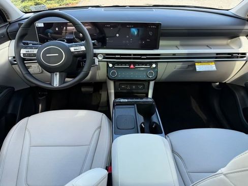 New 2026 Hyundai Tucson Limited image 16