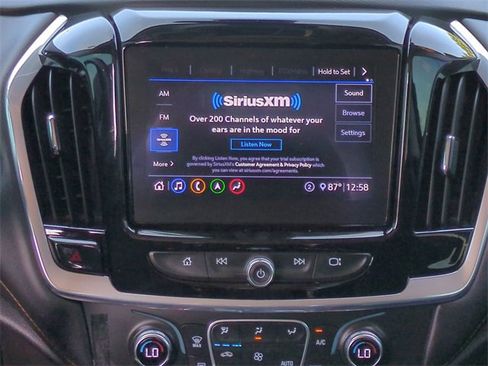 Used 2020 Chevrolet Traverse LT w/ LT Premium Package image 21