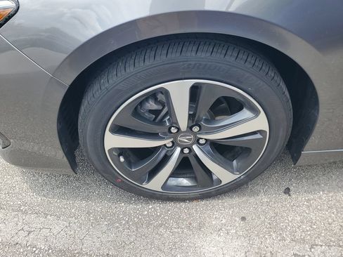 Used 2024 Acura TLX w/ Technology Package FWD image 4