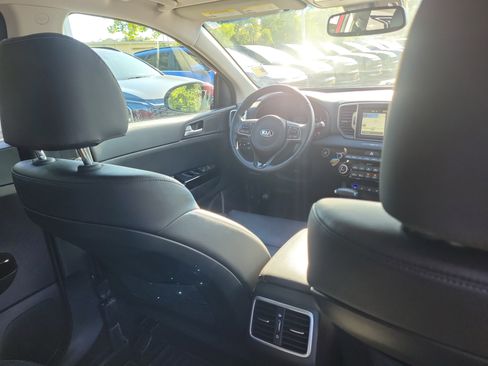 Used 2018 Kia Sportage EX w/ EX Technology Package FWD image 13