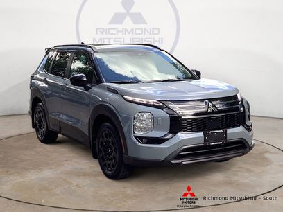 New 2025 Mitsubishi Outlander SE