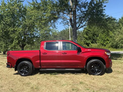 Used 2023 Chevrolet Silverado 1500 RST AWD/4WD image 6