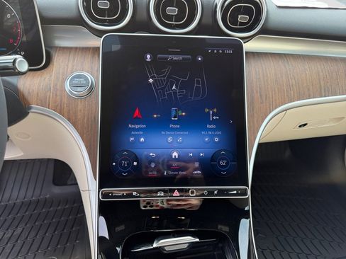 Used 2024 Mercedes-Benz C 300 4MATIC Sedan image 21