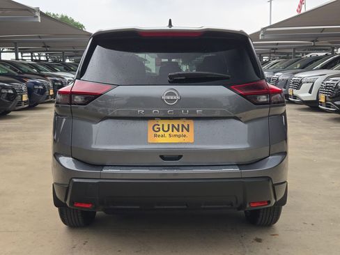 New 2026 Nissan Rogue SV FWD image 4