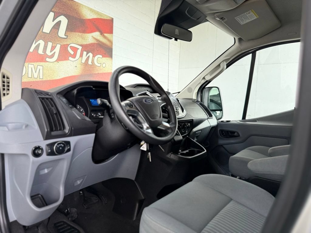 Used 2015 Ford Transit 150 XLT RWD image 28