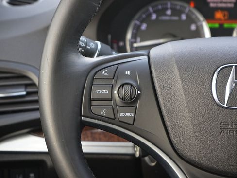 Used 2018 Acura MDX SH-AWD image 17