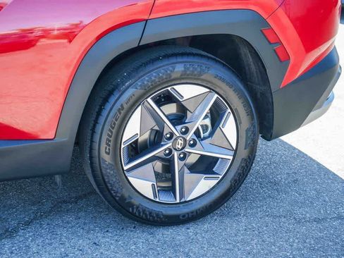 Used 2025 Hyundai Tucson SEL FWD image 5