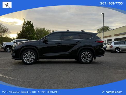 Used 2021 Toyota Highlander Platinum AWD/4WD image 5