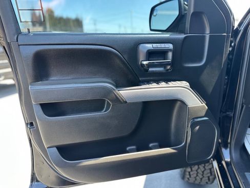 Used 2015 Chevrolet Silverado 1500 LTZ Z71 w/ Midnight Edition AWD/4WD image 9