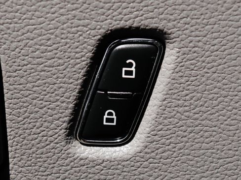 Used 2020 Ford F150 XLT w/ Equipment Group 301A Mid image 17