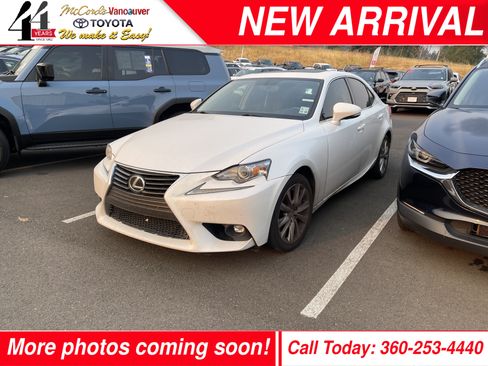 Used 2016 Lexus IS 200t RWD image 1