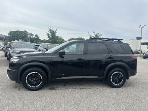 Used 2024 Nissan Pathfinder Rock Creek AWD/4WD image 6