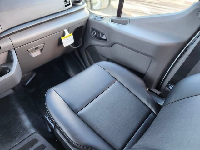 New 2026 Ford Transit 250 Low Roof RWD image 15