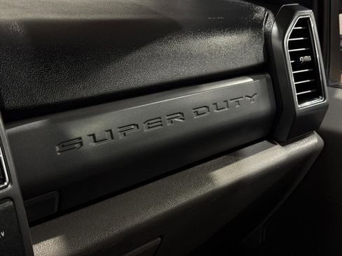 Used 2019 Ford F250 XLT image 28