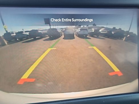 Used 2023 Chrysler Voyager LX FWD image 20
