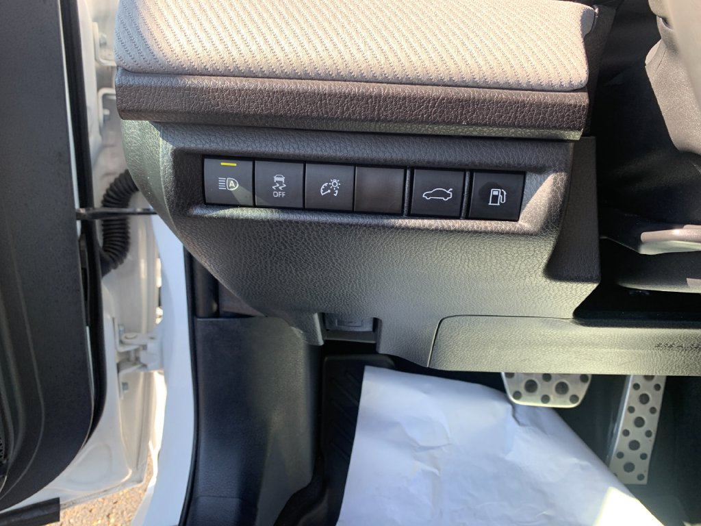Used 2025 Toyota Camry SE w/ Convenience Package FWD image 31