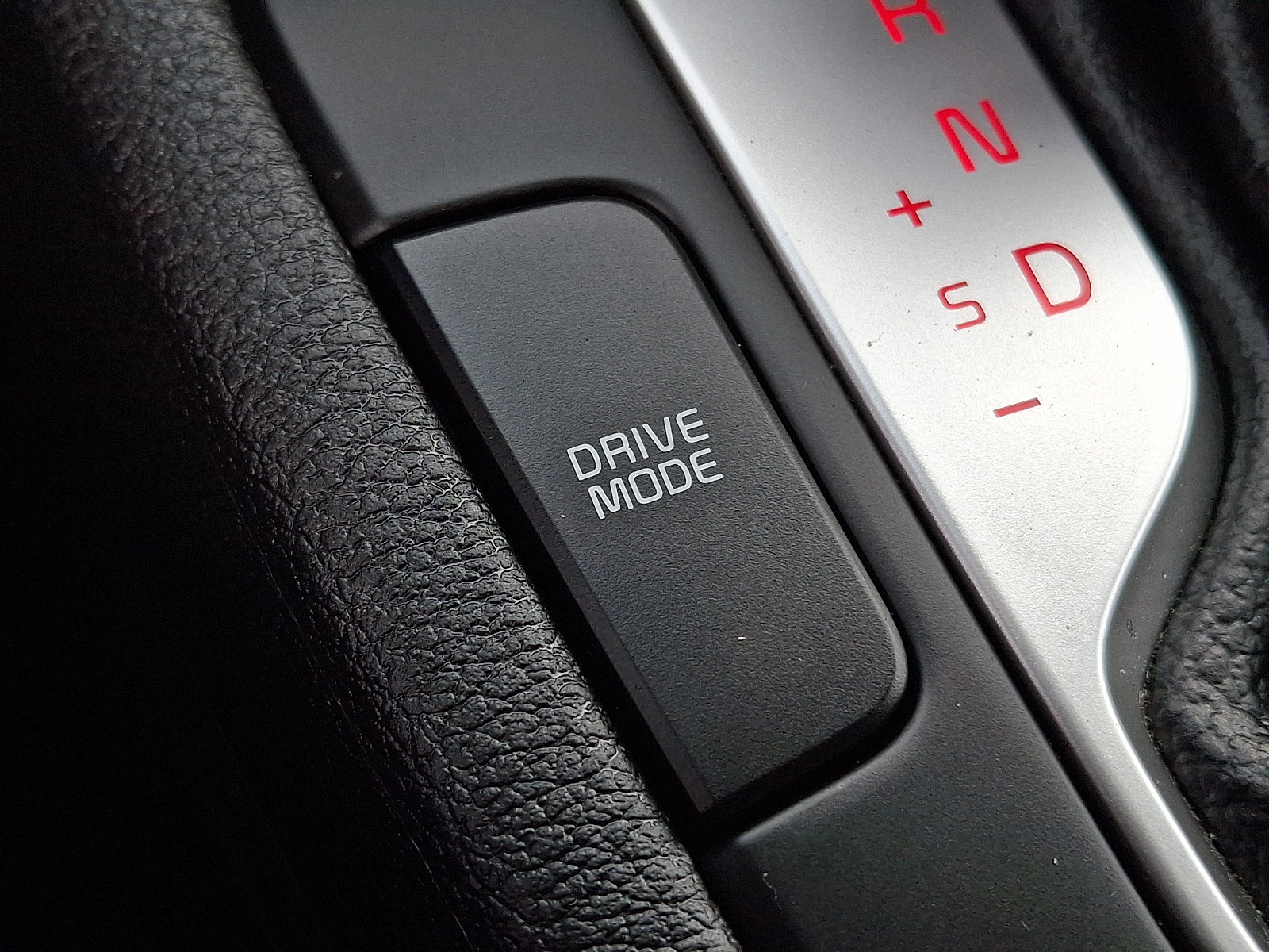 Used 2023 Kia Forte LXS w/ LXS Technology Package FWD image 23