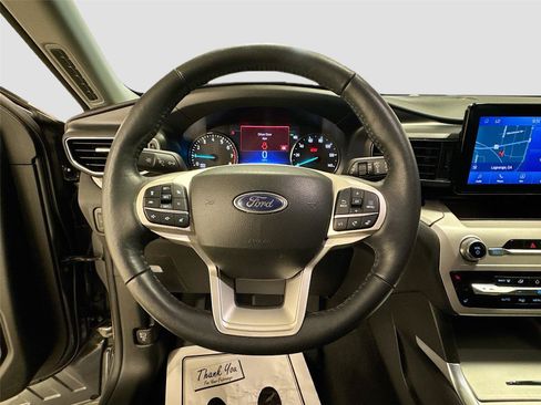 Used 2023 Ford Explorer XLT w/ Equipment Group 202A RWD image 11