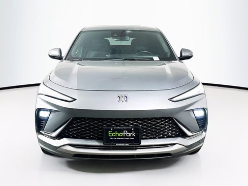 Used 2024 Buick Envista Avenir image 2