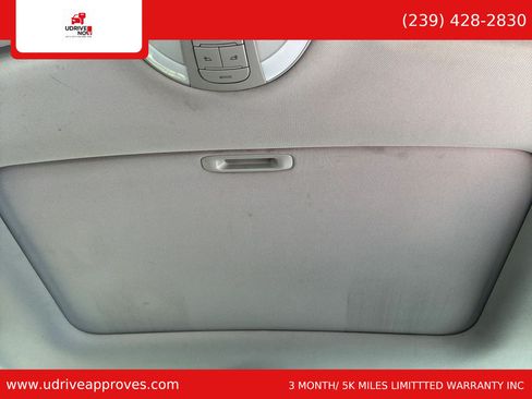 Used 2013 Hyundai Genesis 3.8 w/ Premium Pkg RWD image 9
