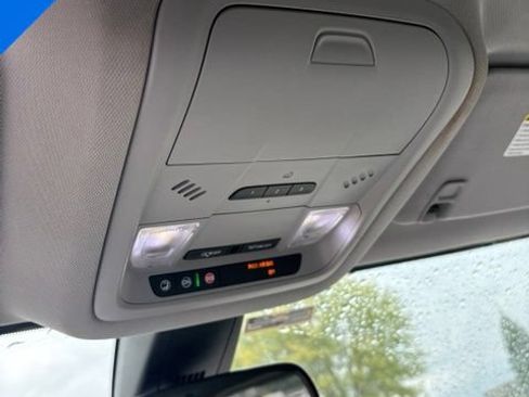 Used 2018 GMC Acadia SLT w/ LPO, Floor Liner Package FWD image 25