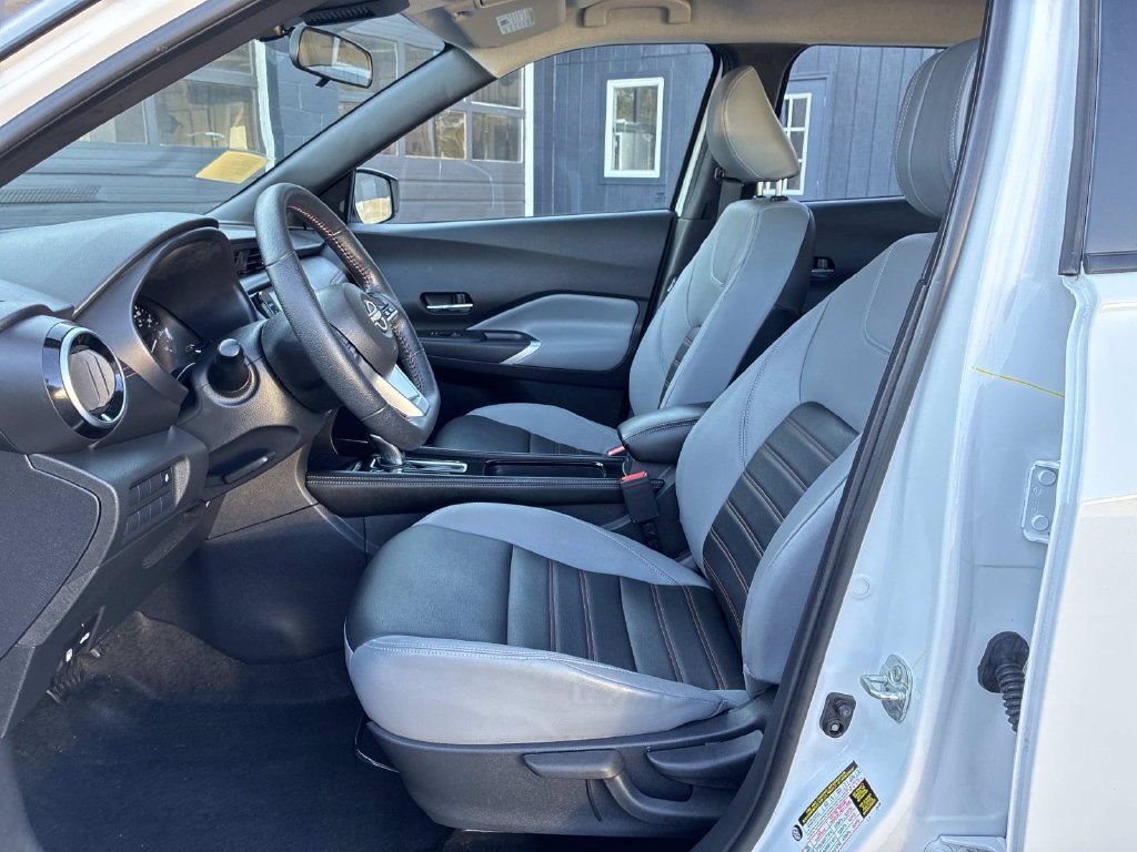 Certified 2023 Nissan Kicks SR w/ SR Premium Package FWD image 21