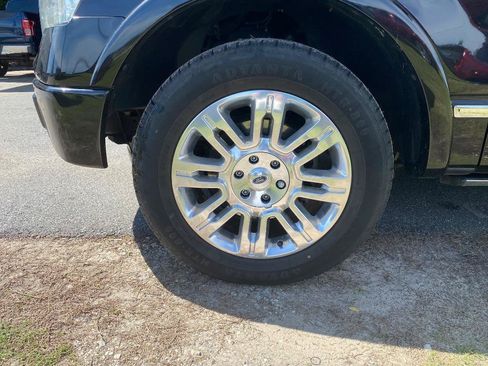 Used 2014 Ford F150 Platinum RWD image 11