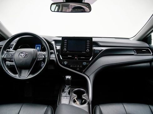 Used 2023 Toyota Camry SE image 26
