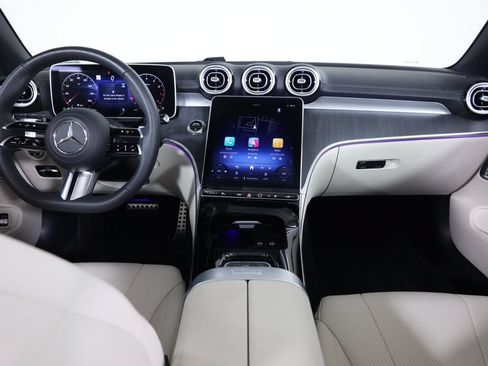 Used 2025 Mercedes-Benz CLE 450 4MATIC Cabriolet image 28