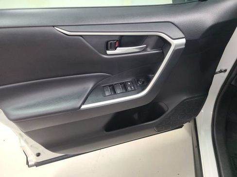 Used 2023 Toyota RAV4 XLE AWD/4WD image 21