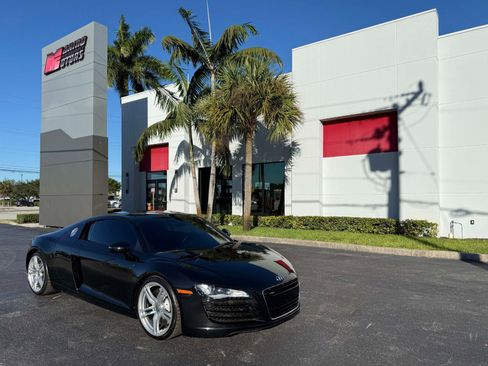 Used 2008 Audi R8 V8 image 2
