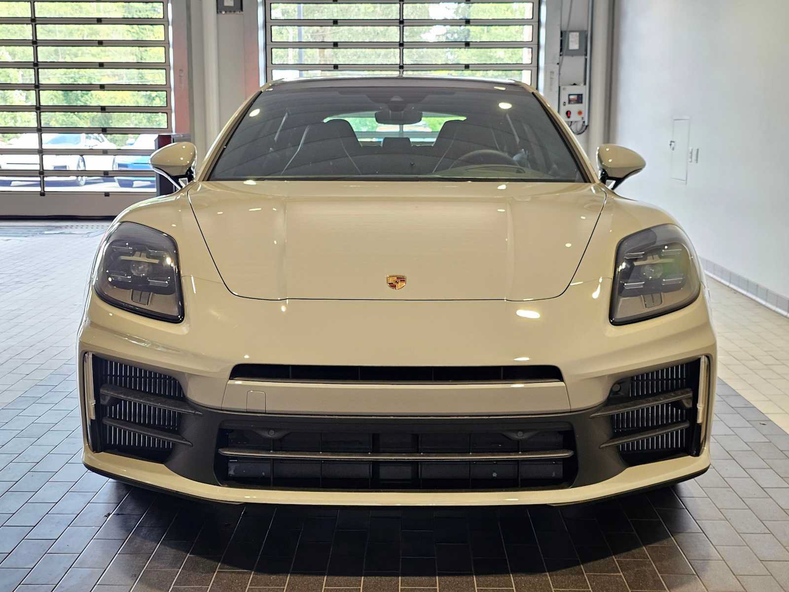 New 2025 Porsche Panamera 4 AWD/4WD image 10