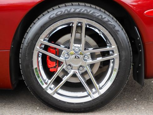 Used 2003 Chevrolet Corvette Coupe w/ Preferred Equipment Group RWD image 59