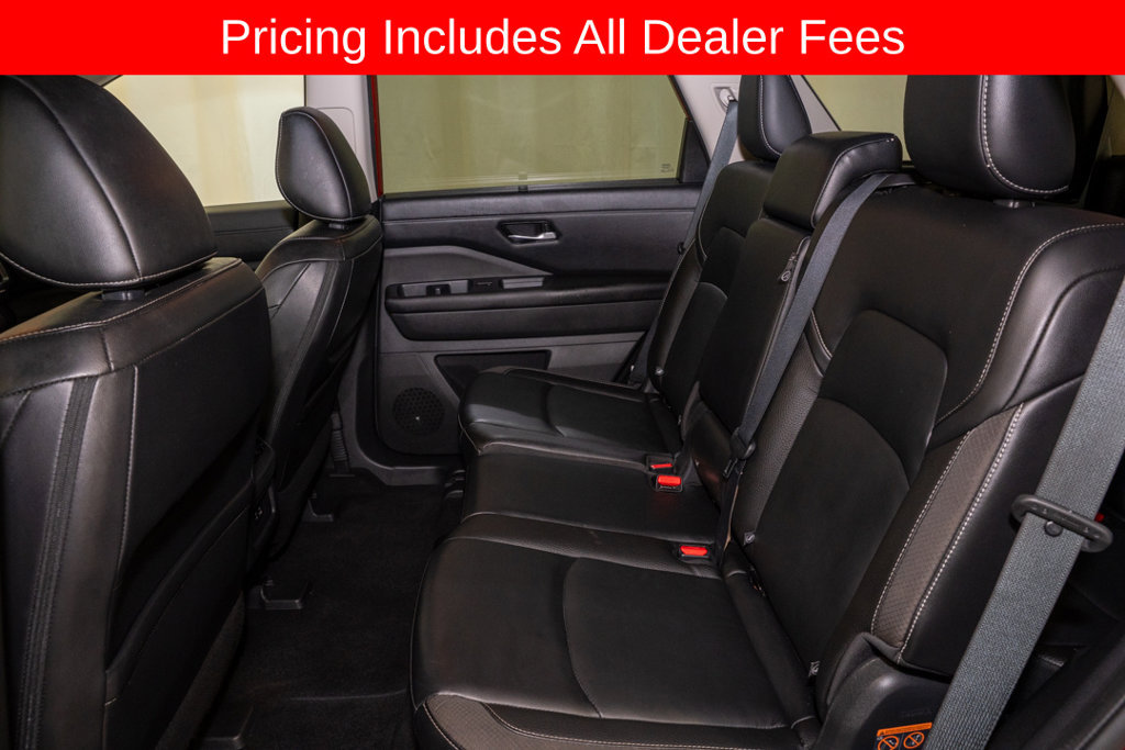 Used 2023 Nissan Pathfinder SL AWD/4WD image 10