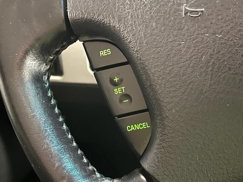 Used 2003 Ford Thunderbird RWD image 22