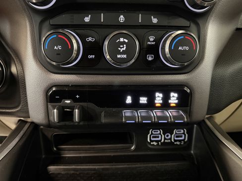 Used 2020 RAM 1500 Big Horn image 16