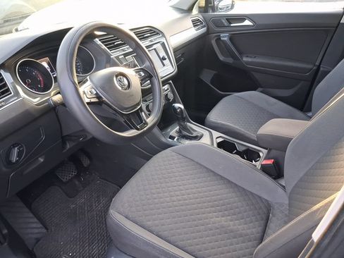 Used 2021 Volkswagen Tiguan S FWD image 5