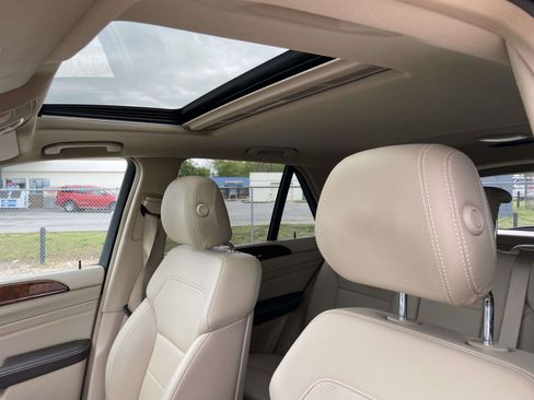 Used 2014 Mercedes-Benz ML 550 4MATIC image 10