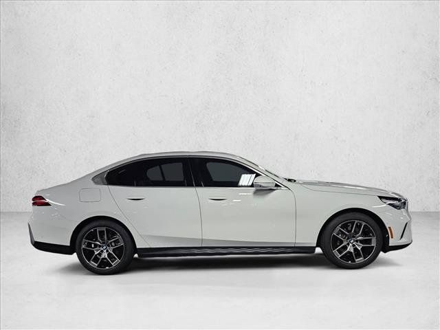 Used 2026 BMW 530i w/ Premium Package RWD image 4