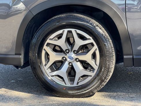 Certified 2023 Subaru Forester Premium image 10