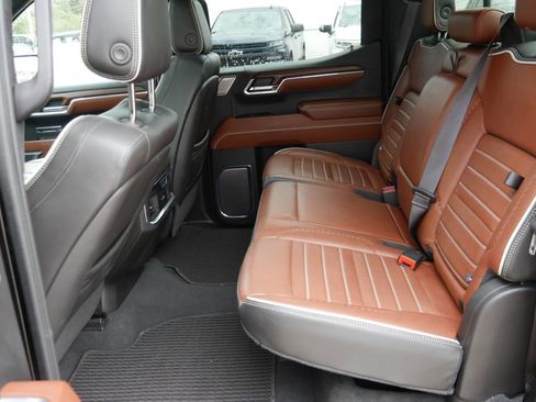 Used 2024 GMC Sierra 1500 Denali Ultimate AWD/4WD image 27