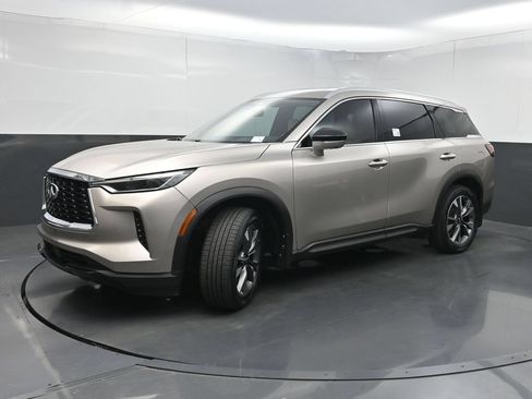 Used 2023 INFINITI QX60 Luxe w/ Performance Audio Package FWD image 25