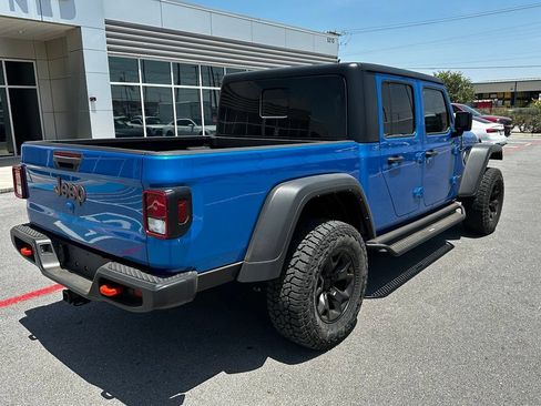 Used 2023 Jeep Gladiator Mojave w/ Cold Weather Group AWD/4WD image 10