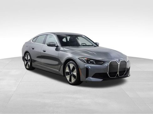 New 2026 BMW i4 xDrive40i w/ Parking Assistance Package image 7